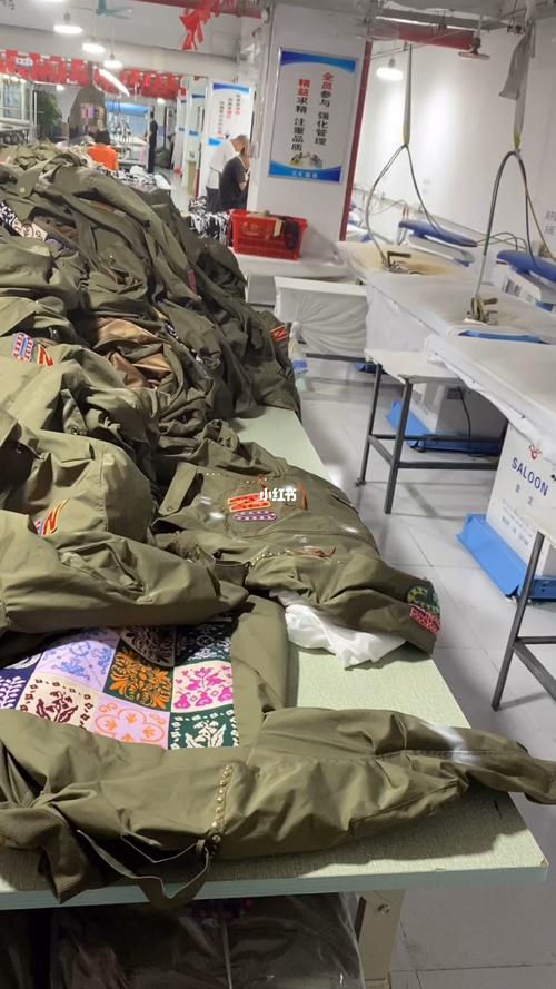 带你走入广州一手服装‼工厂生产现场